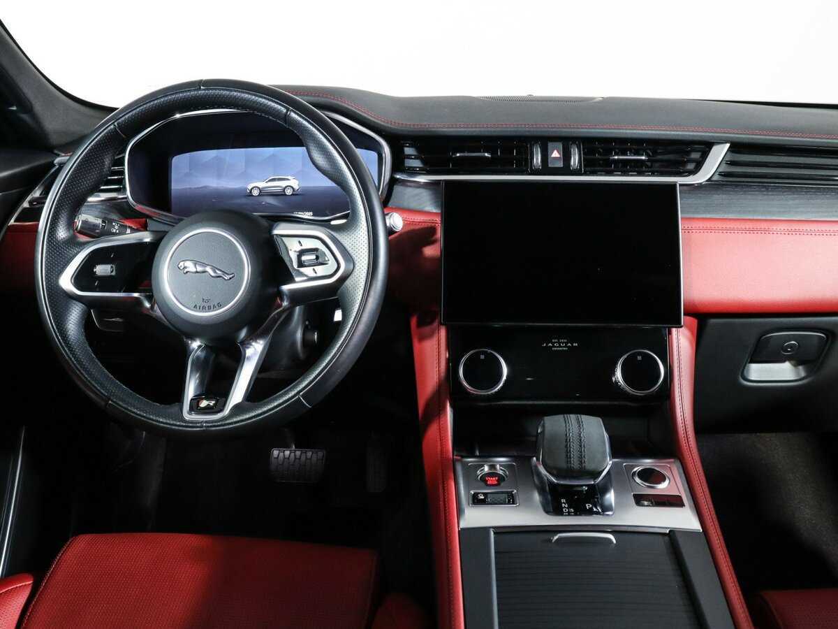 Купить Jaguar F-Pace с пробегом. Фото: #11