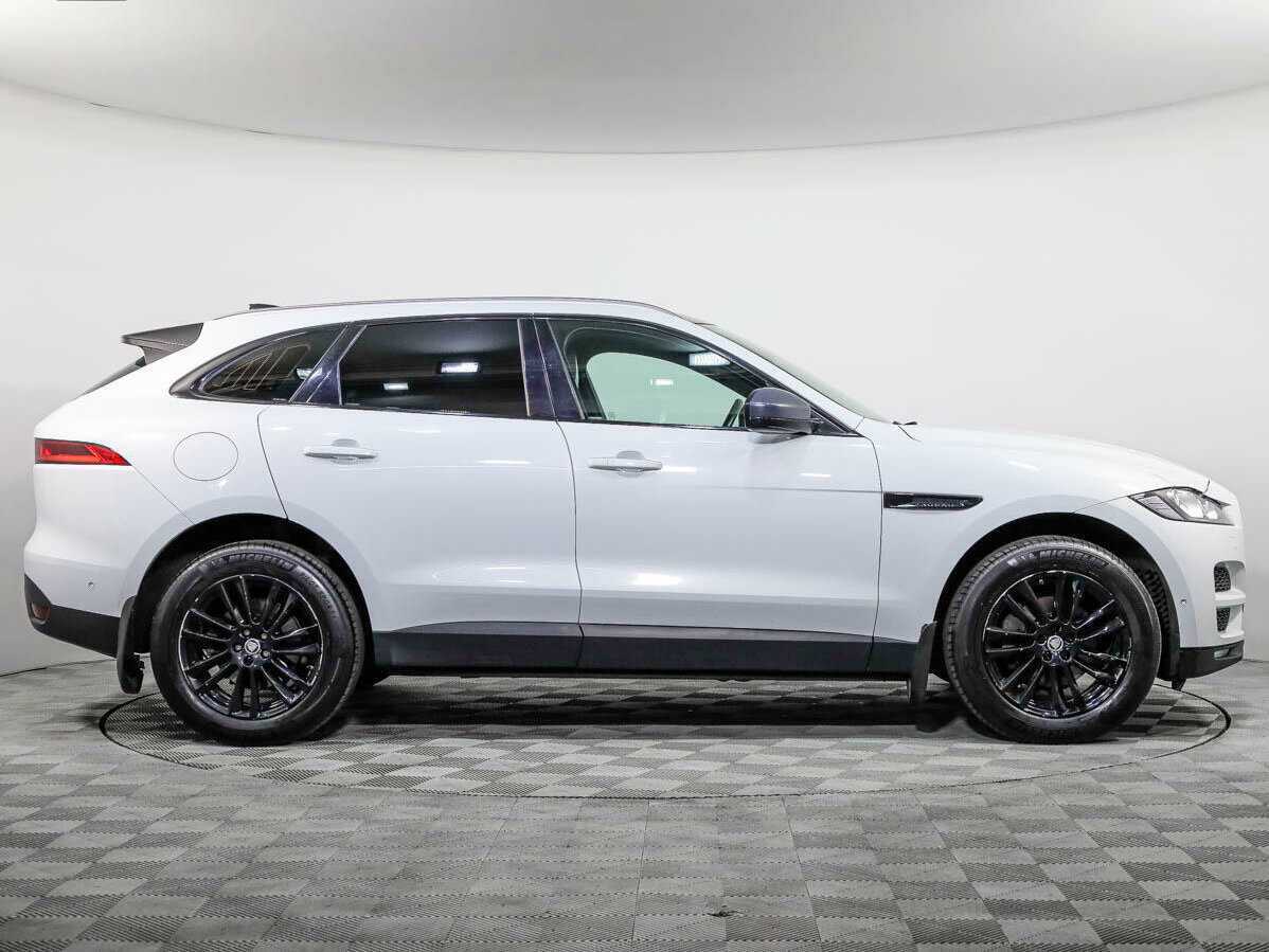 Купить Jaguar F-Pace с пробегом. Фото: #2
