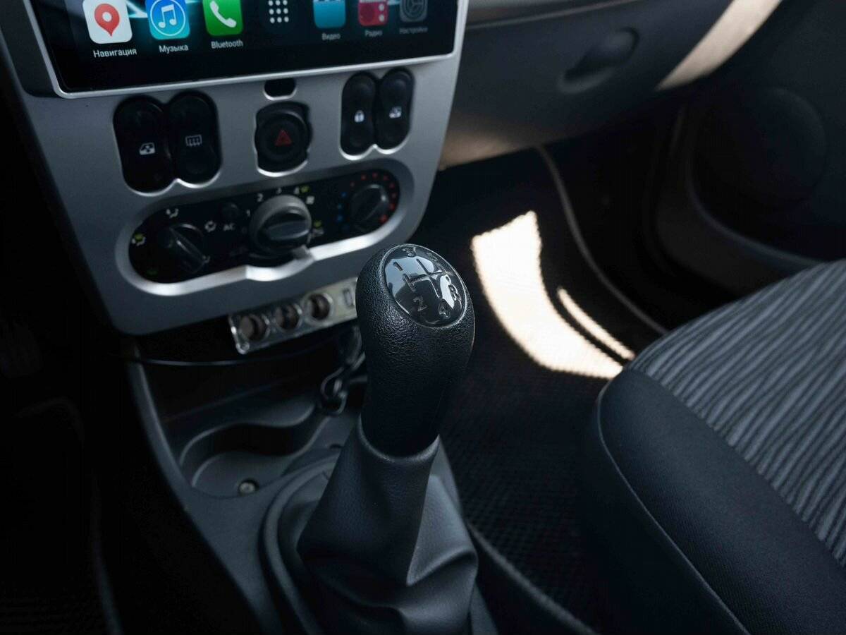 Купить Renault Logan с пробегом. Фото: #18