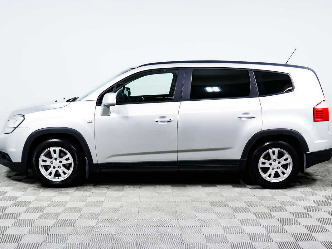 Купить Chevrolet Orlando с пробегом. Фото: #7