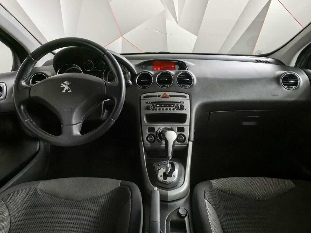 Купить Peugeot 308 с пробегом. Фото: #9
