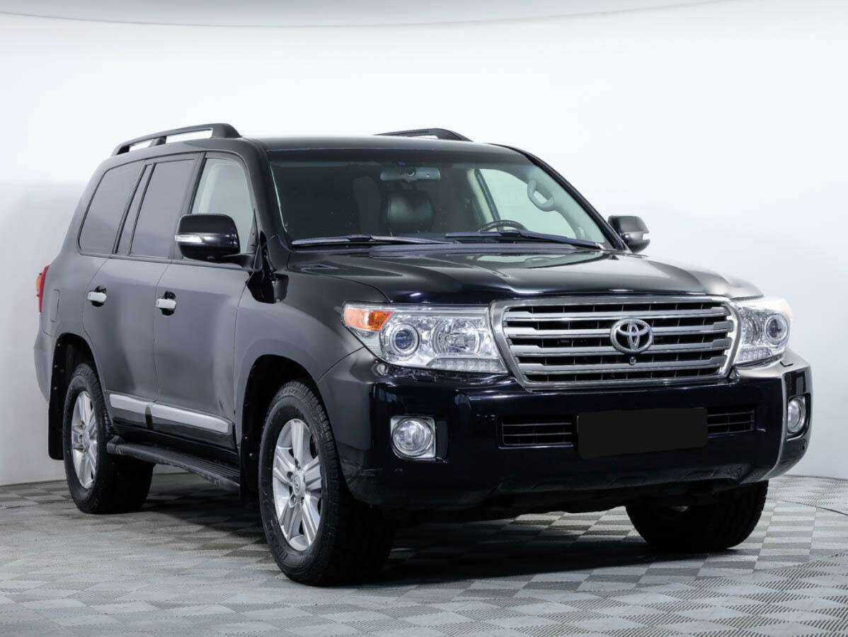 Купить Toyota Land Cruiser с пробегом. Фото: #1