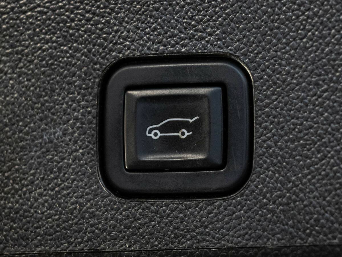 Купить Cadillac SRX с пробегом. Фото: #22