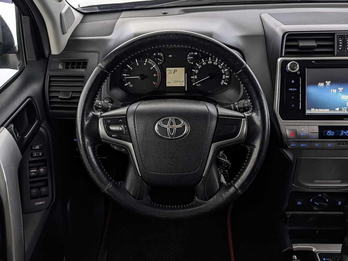 Купить Toyota Land Cruiser Prado с пробегом. Фото: #20