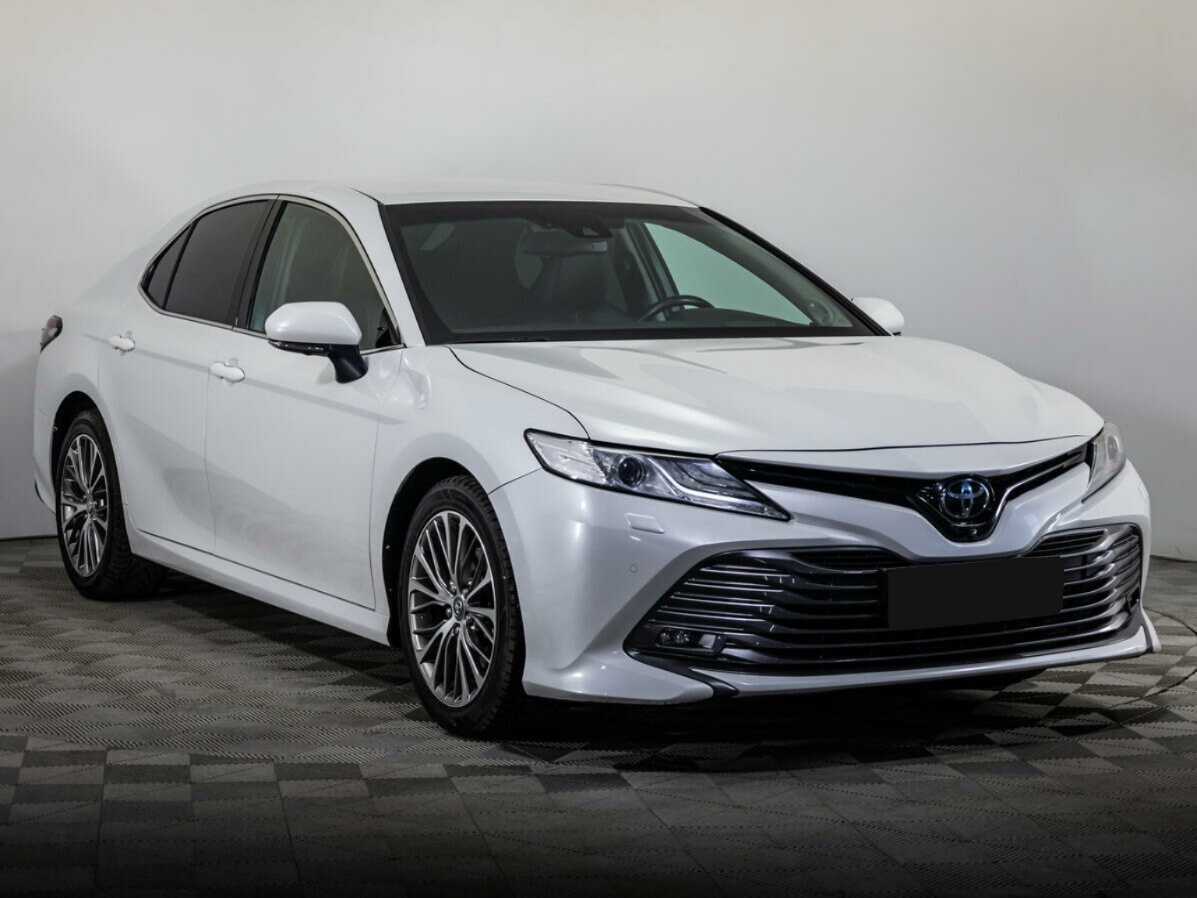 Купить Toyota Camry с пробегом. Фото: #2