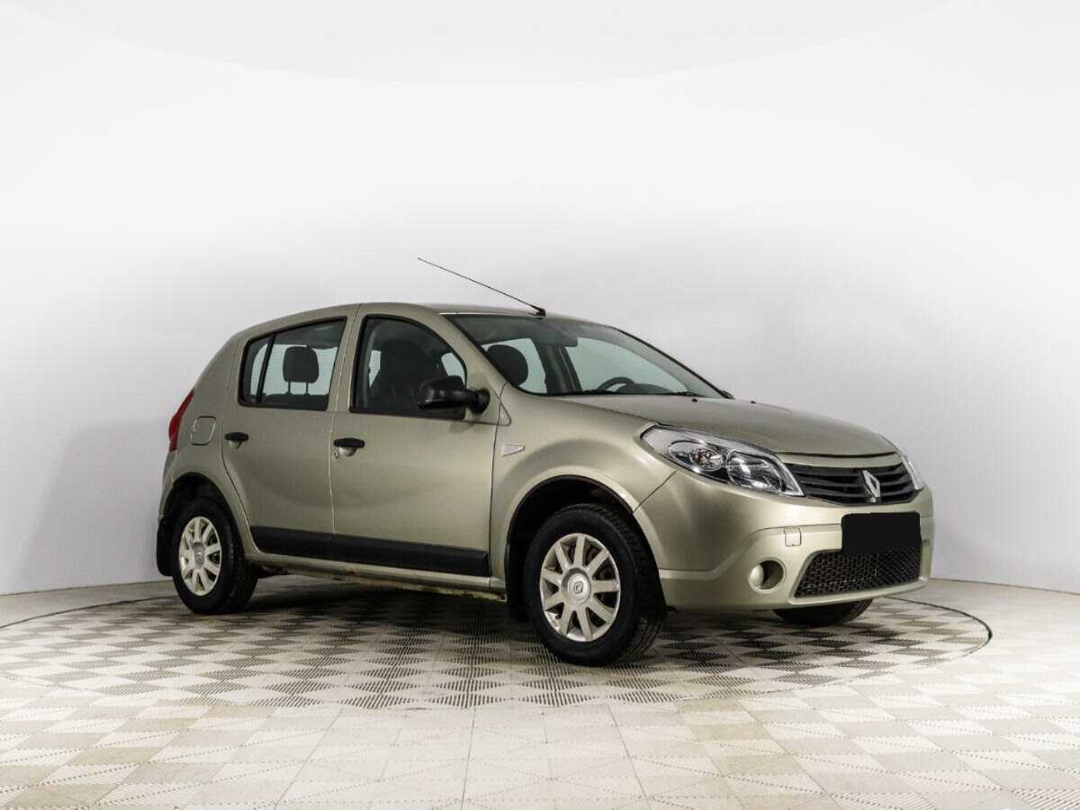 Купить Renault Sandero с пробегом. Фото: #2