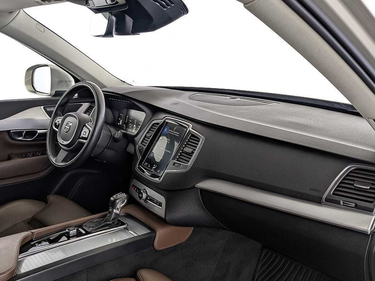 Купить Volvo XC90 с пробегом. Фото: #12