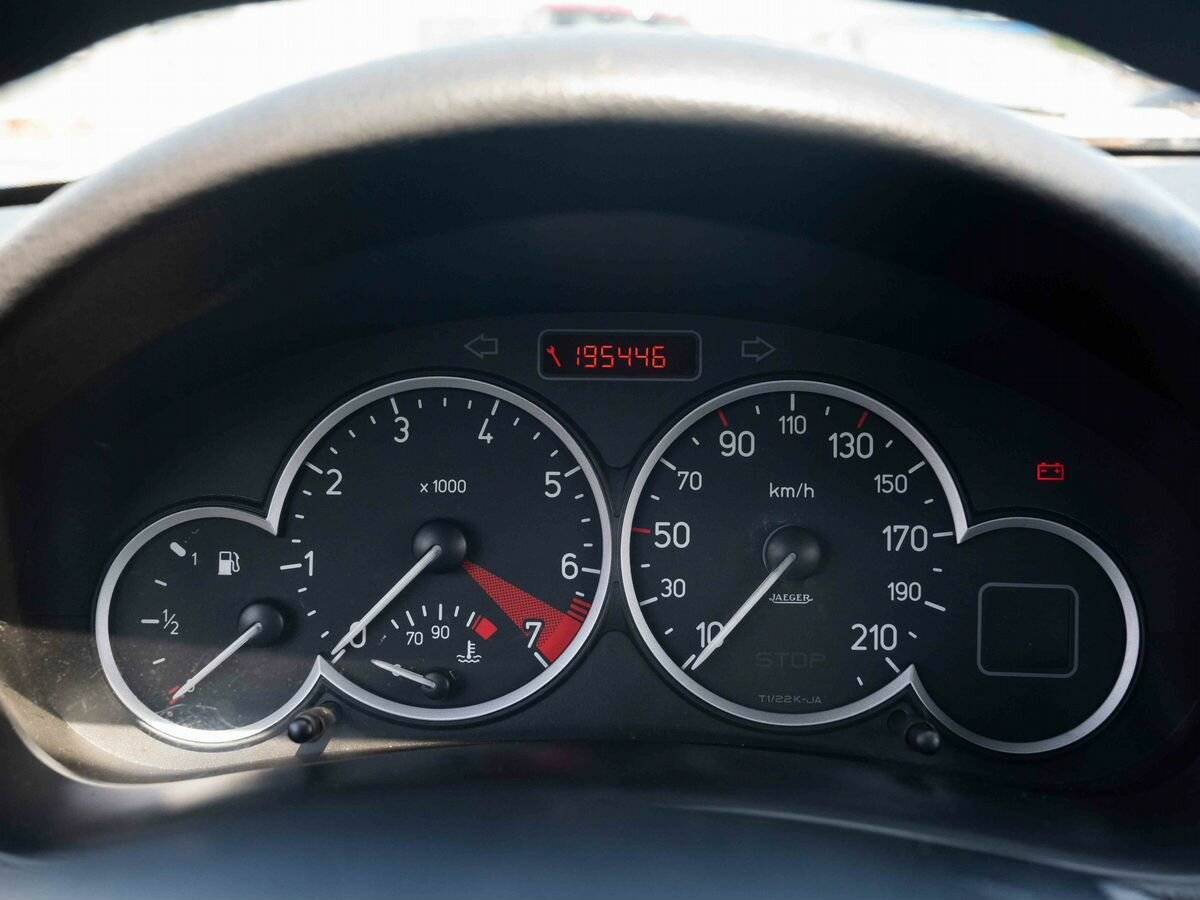 Купить Peugeot 206 с пробегом. Фото: #14