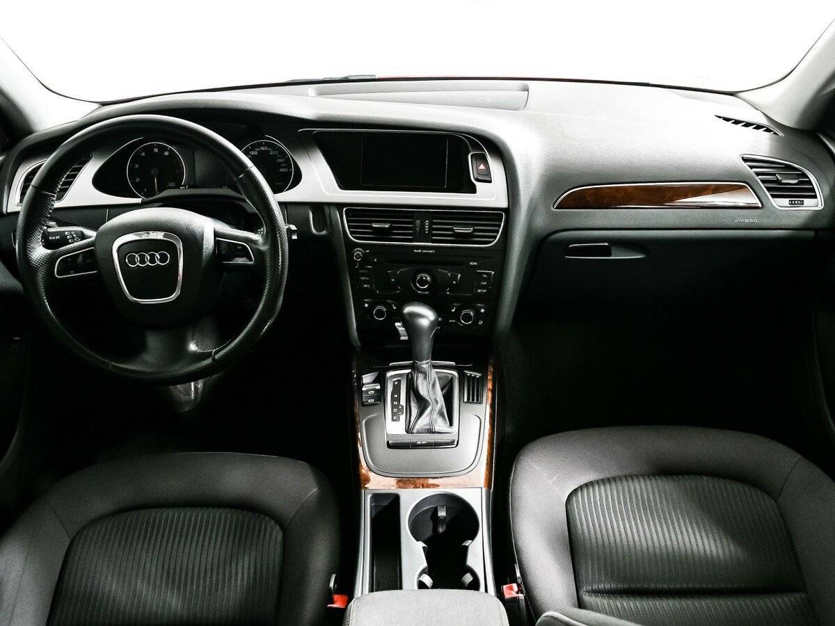 Купить Audi A4 с пробегом. Фото: #10