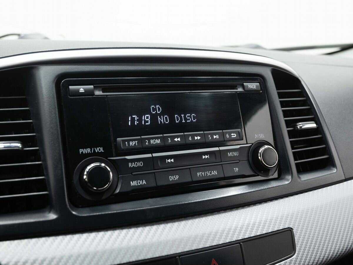 Купить Mitsubishi Lancer с пробегом. Фото: #16