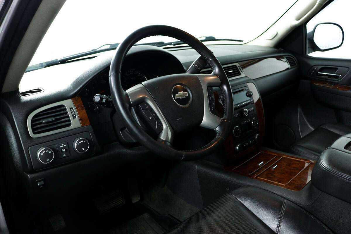 Купить Chevrolet Tahoe с пробегом. Фото: #12