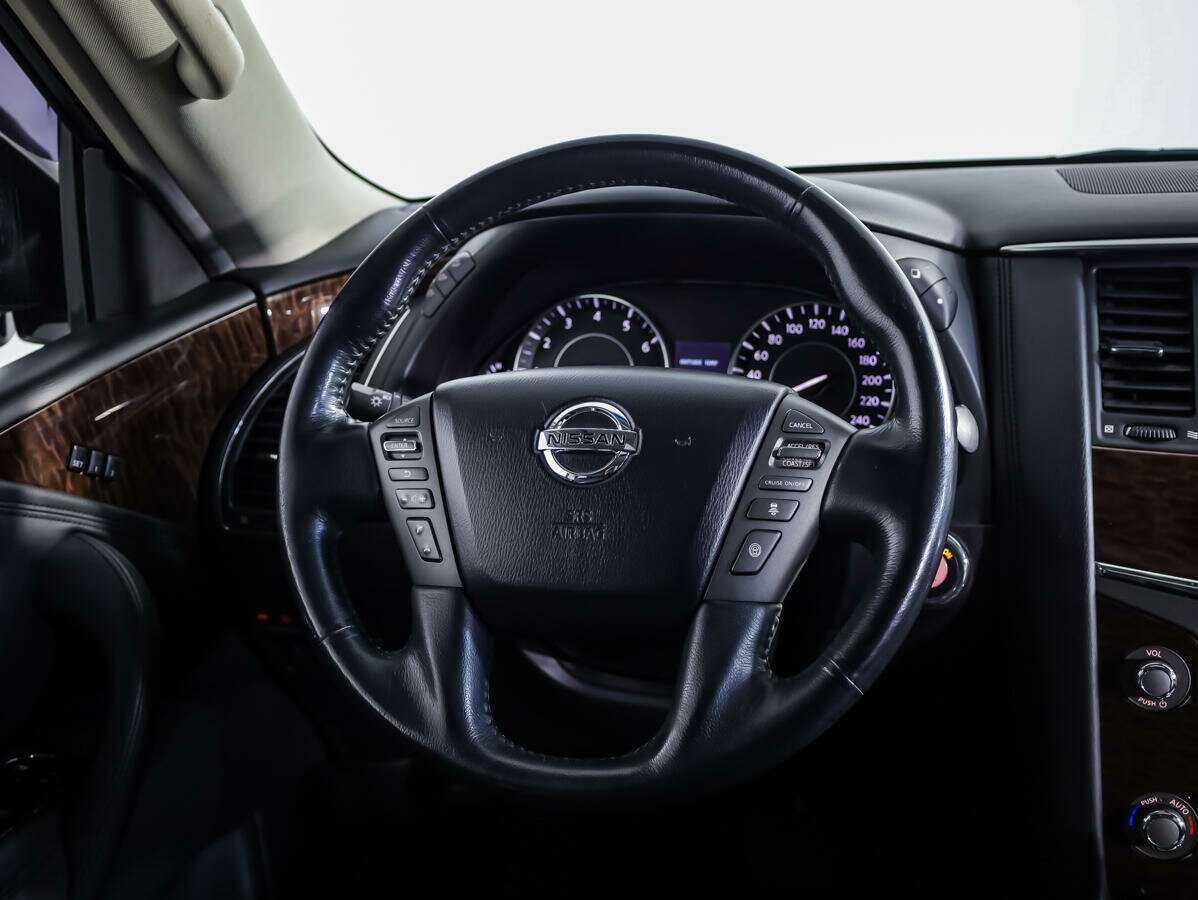 Купить Nissan Patrol с пробегом. Фото: #9