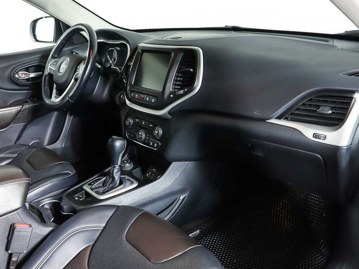 Купить Jeep Cherokee с пробегом. Фото: #7