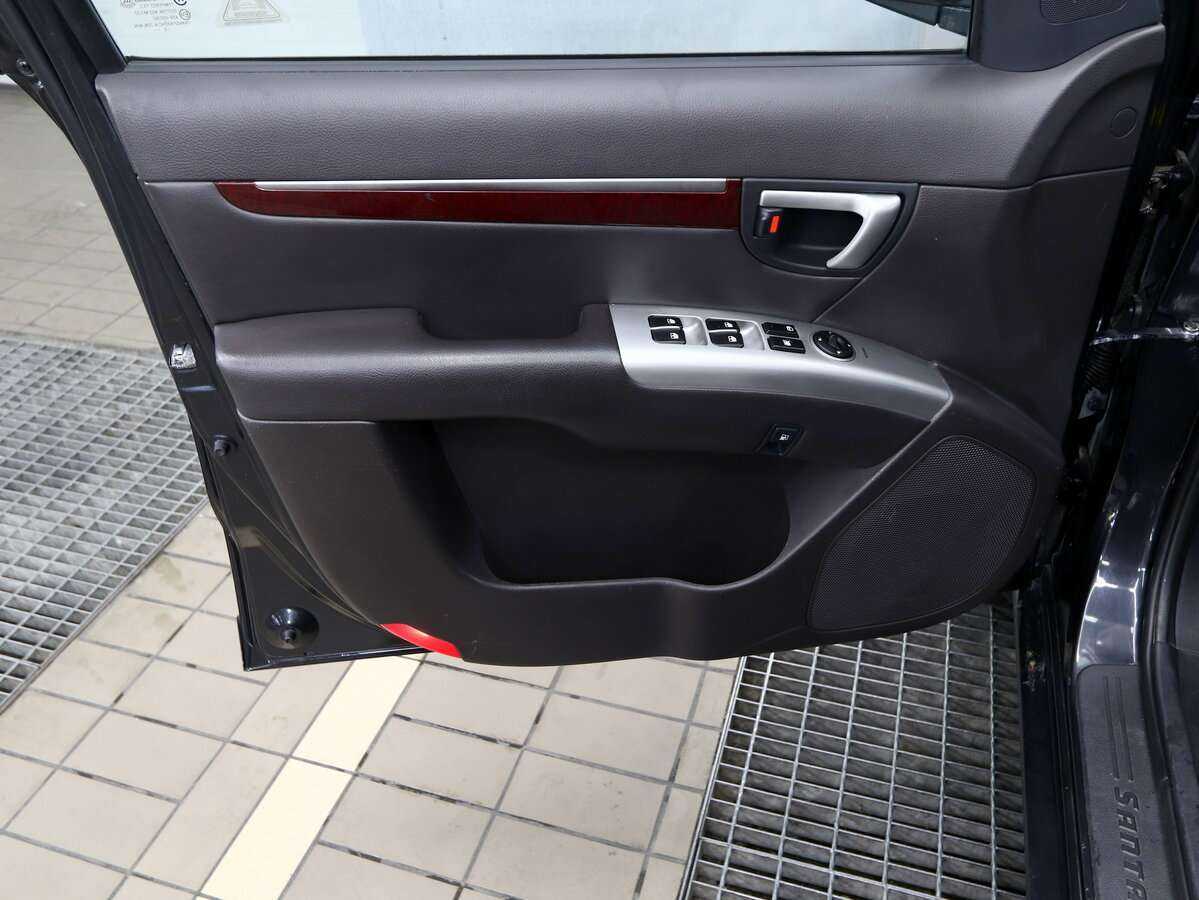 Купить Hyundai Santa Fe с пробегом. Фото: #14