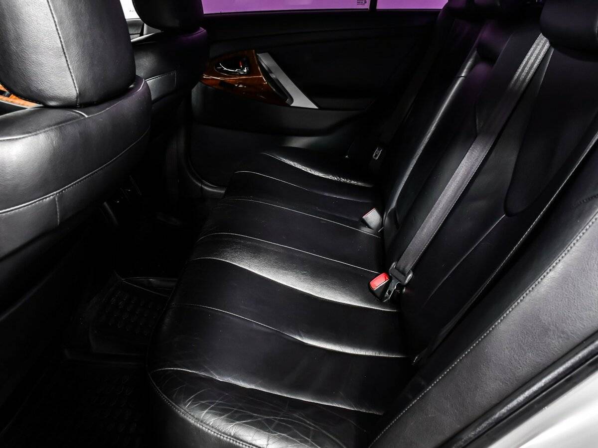 Купить Toyota Camry с пробегом. Фото: #9