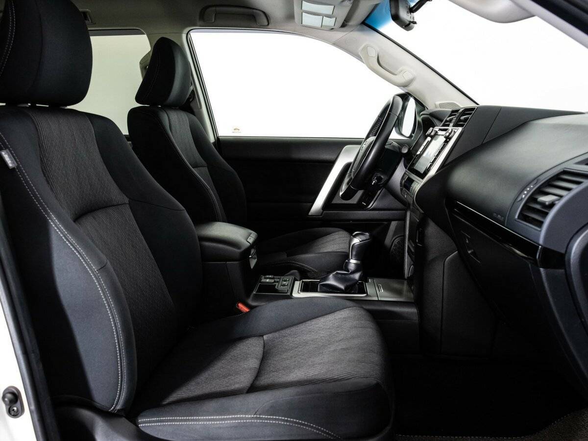 Купить Toyota Land Cruiser Prado с пробегом. Фото: #11