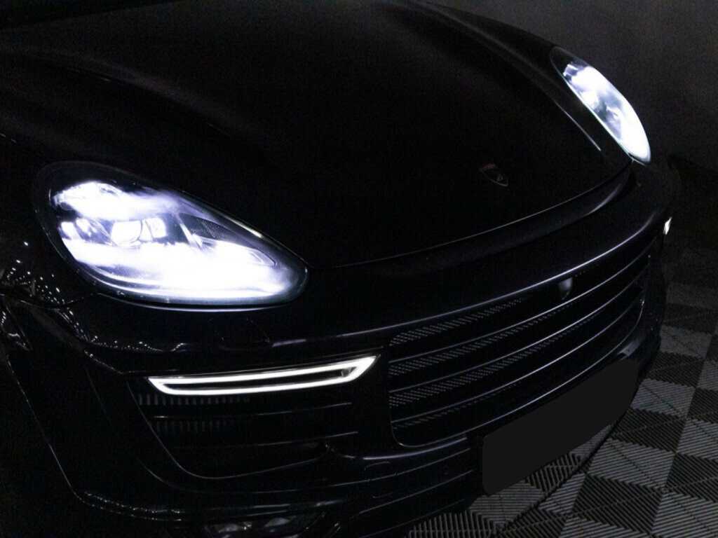 Купить Porsche Cayenne с пробегом. Фото: #35