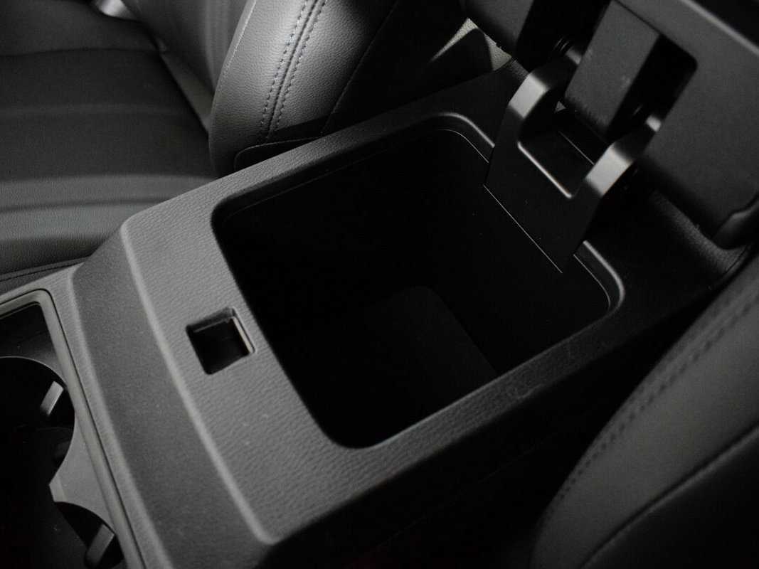 Купить Mitsubishi Outlander с пробегом. Фото: #26