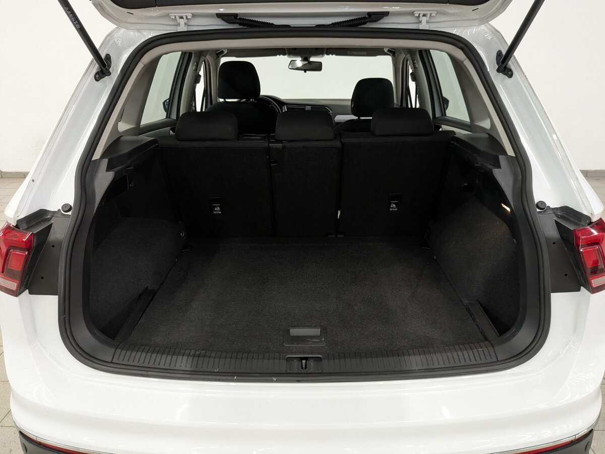 Купить Volkswagen Tiguan с пробегом. Фото: #9