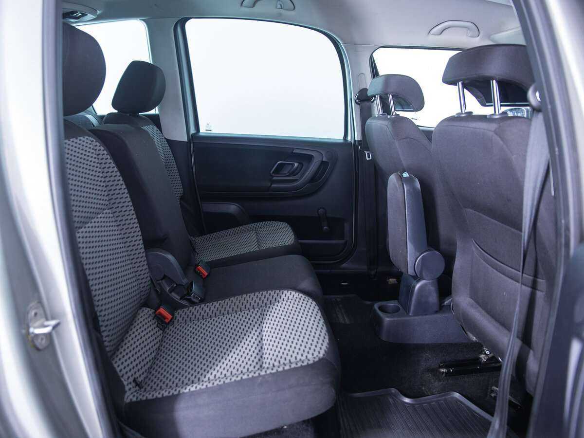 Купить Skoda Roomster с пробегом. Фото: #10