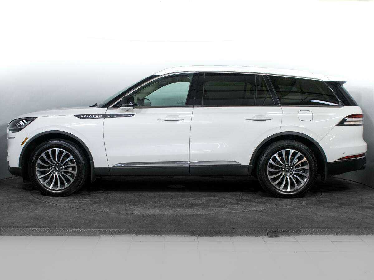 Купить Lincoln Aviator с пробегом. Фото: #5