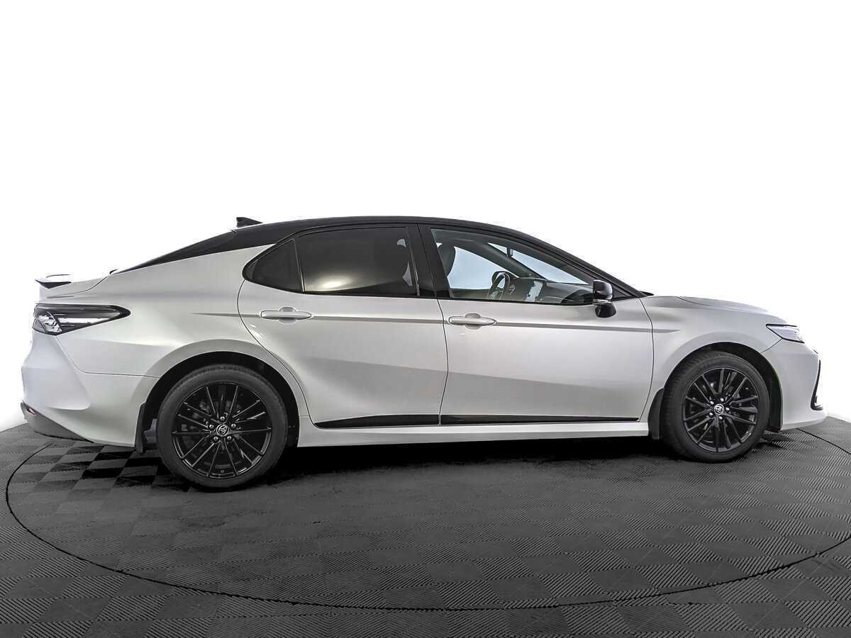 Купить Toyota Camry с пробегом. Фото: #3