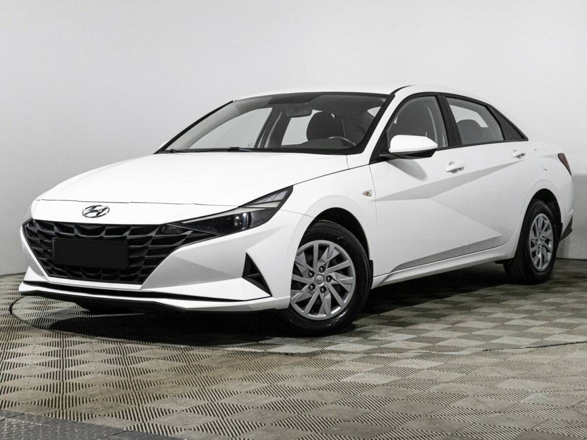 Купить Hyundai Elantra с пробегом. Посмотреть фото