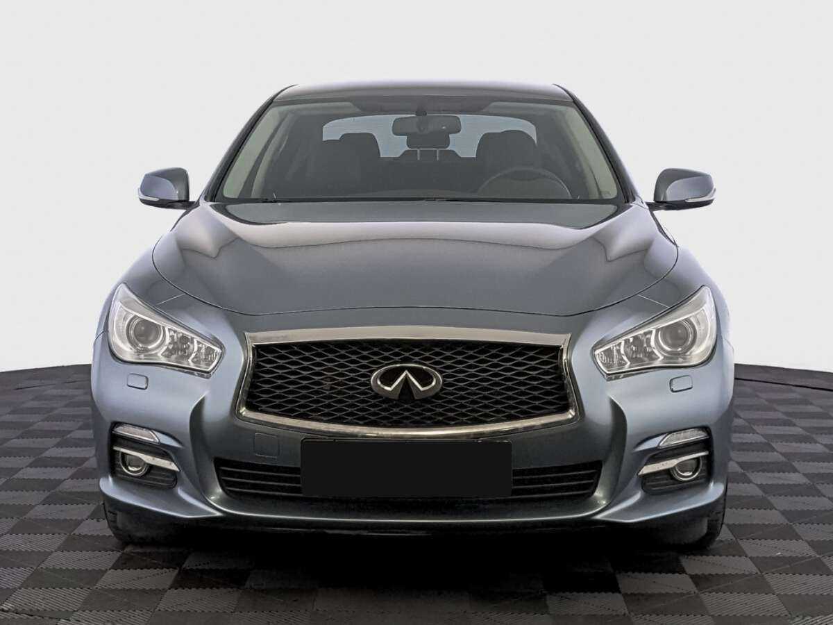 Купить Infiniti Q50 с пробегом. Фото: #1