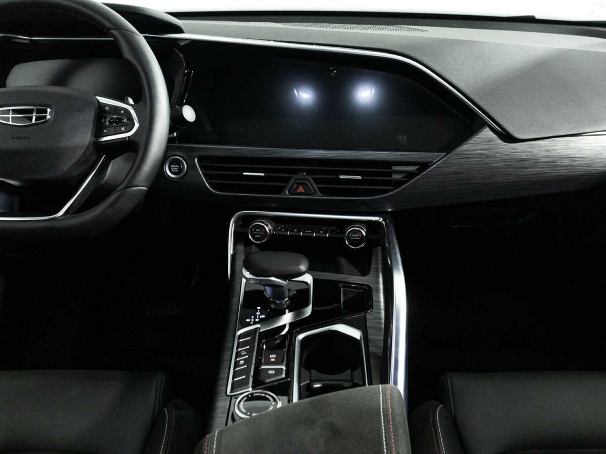 Купить Geely Tugella с пробегом. Фото: #13