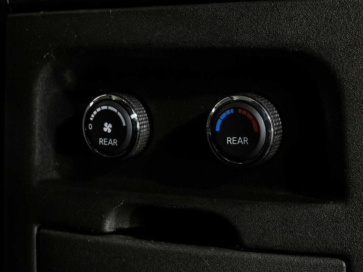 Купить Nissan Pathfinder с пробегом. Фото: #16
