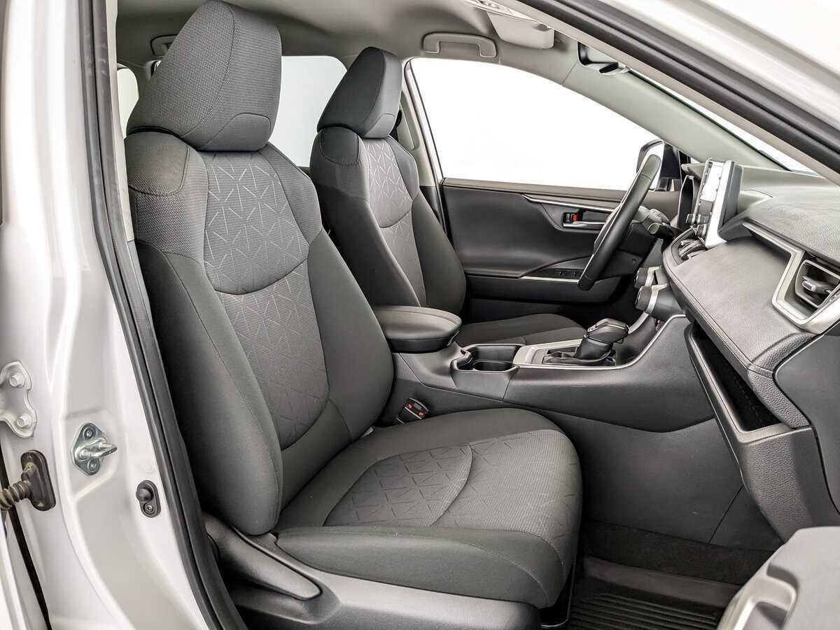 Купить Toyota RAV4 с пробегом. Фото: #22