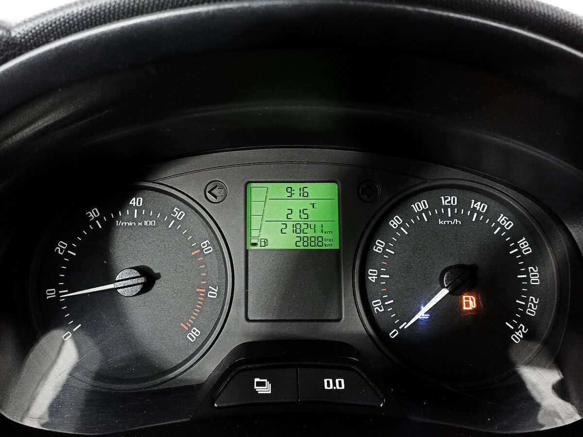 Купить Skoda Fabia с пробегом. Фото: #10