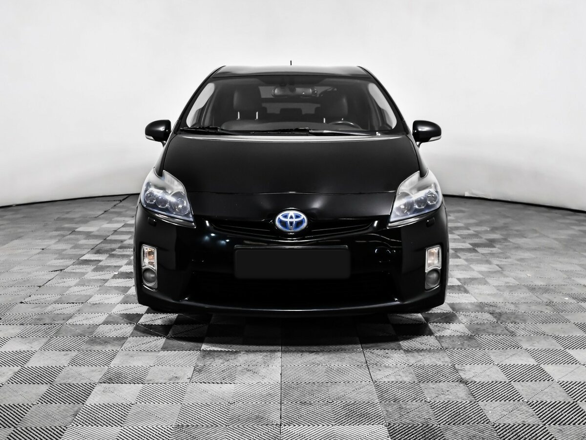 Купить Toyota Prius с пробегом. Фото: #1