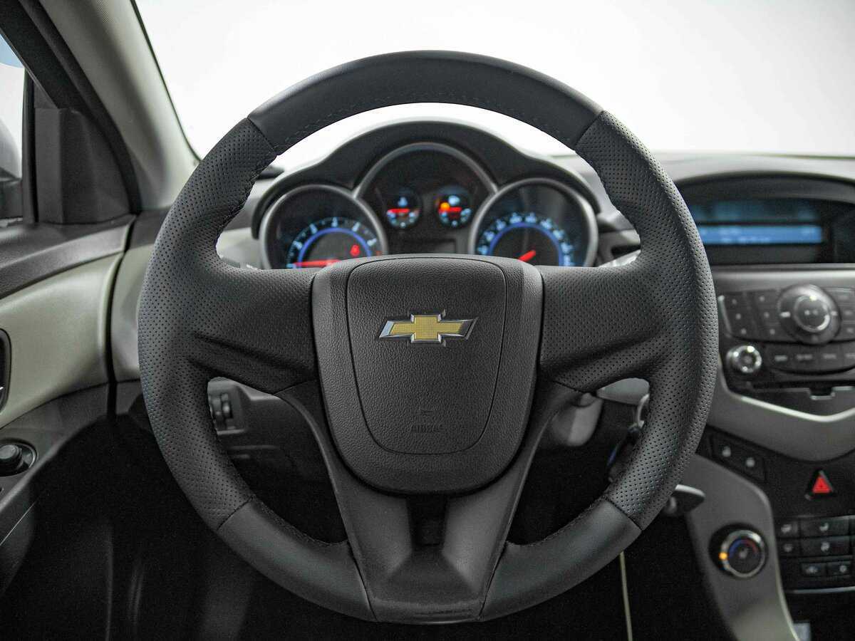 Купить Chevrolet Cruze с пробегом. Фото: #7