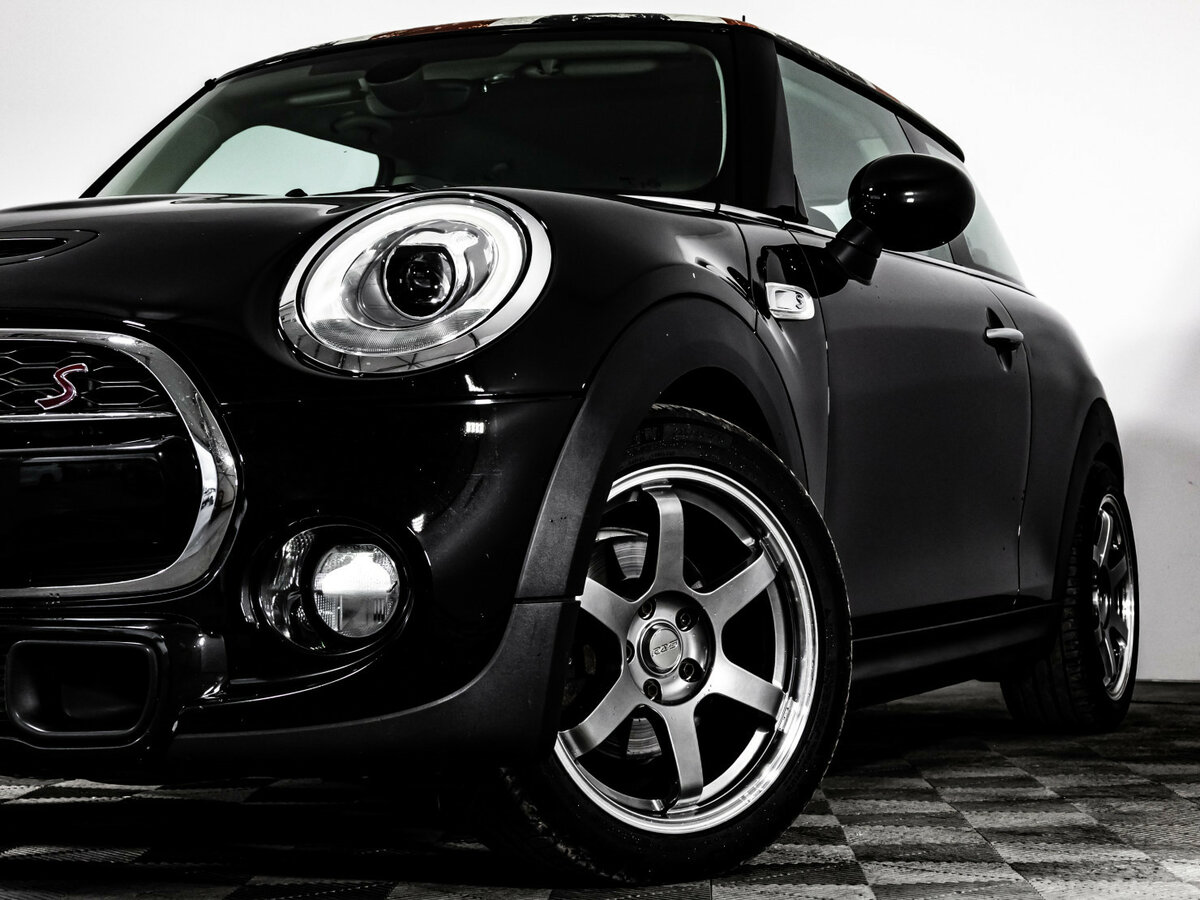 Купить Mini Hatch с пробегом. Фото: #1
