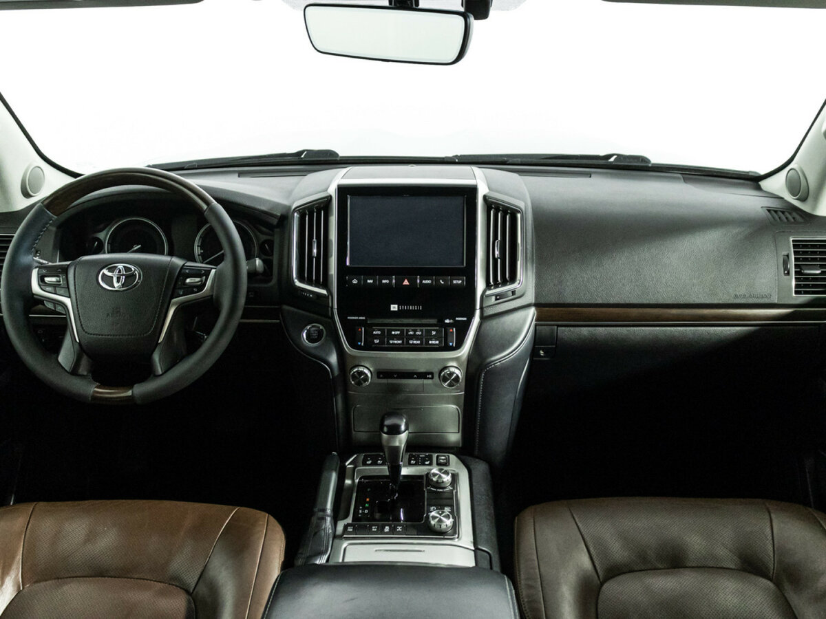 Купить Toyota Land Cruiser с пробегом. Фото: #10