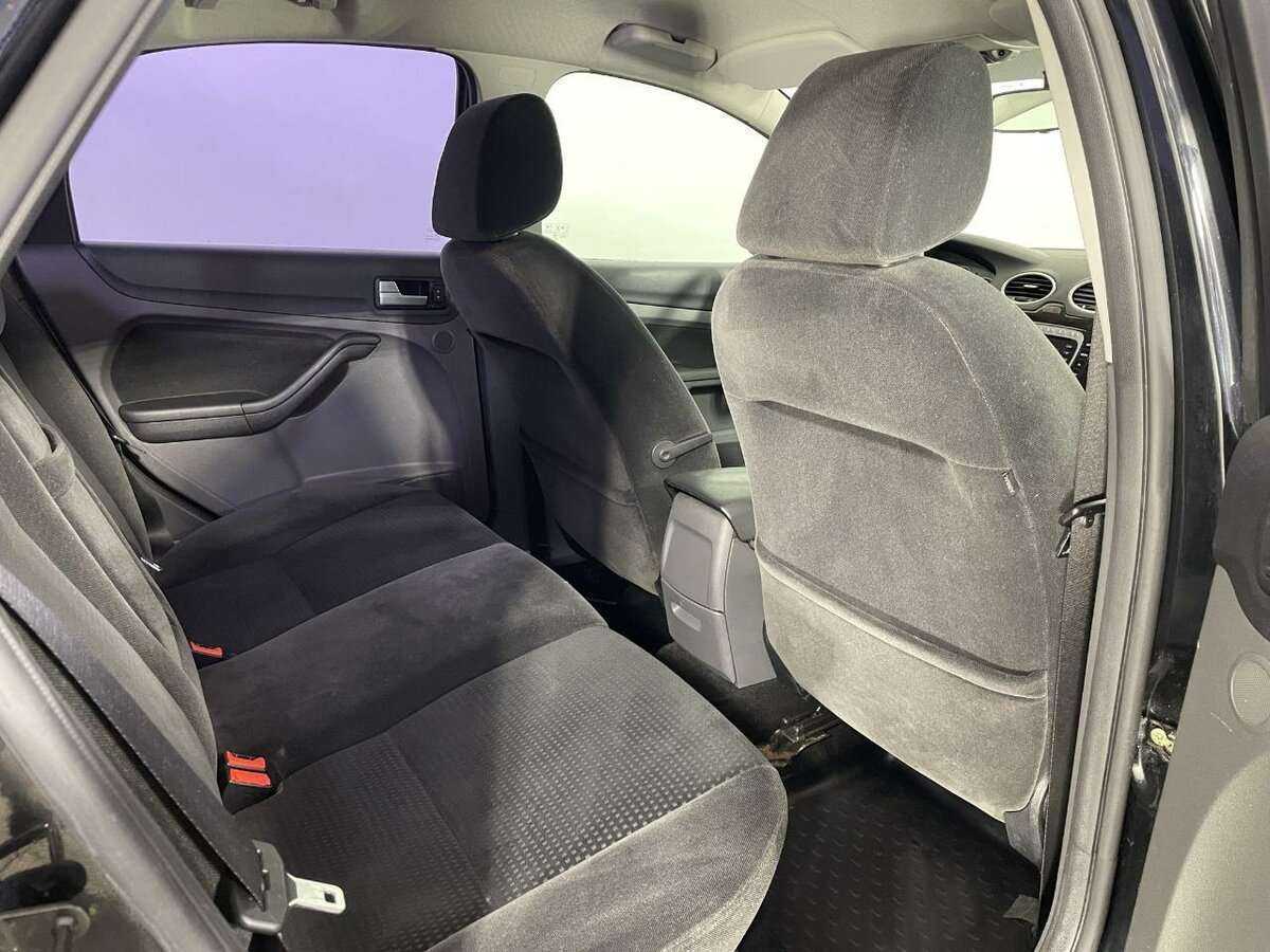 Купить Ford Focus с пробегом. Фото: #16