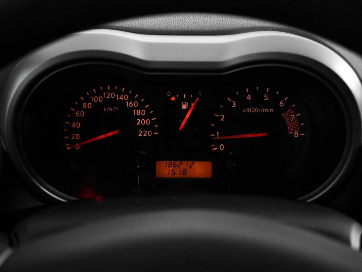 Купить Nissan Note с пробегом. Фото: #17