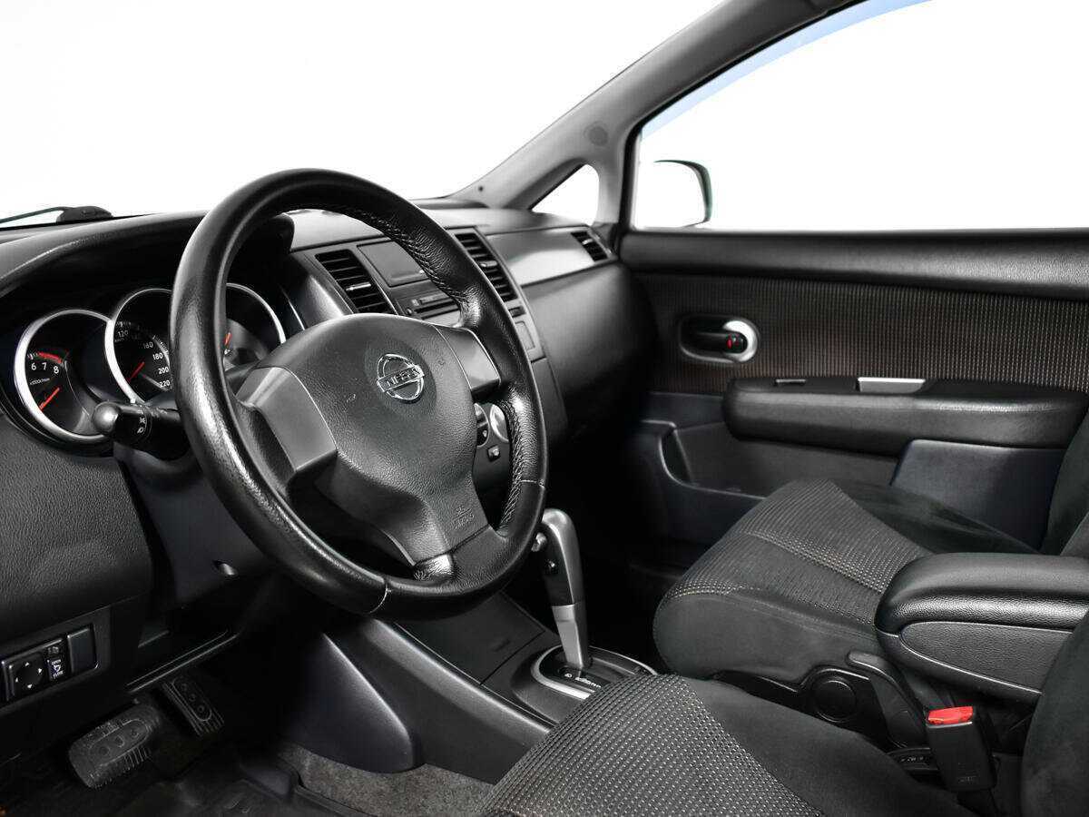 Купить Nissan Tiida с пробегом. Фото: #12