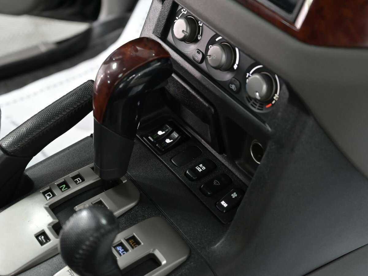 Купить Mitsubishi Pajero с пробегом. Фото: #13