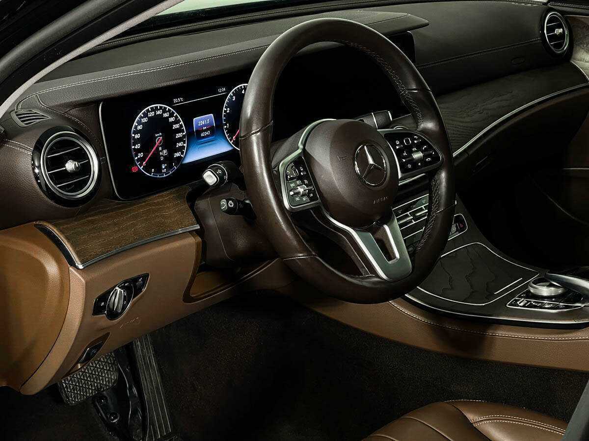 Купить Mercedes-Benz E-Класс с пробегом. Фото: #12