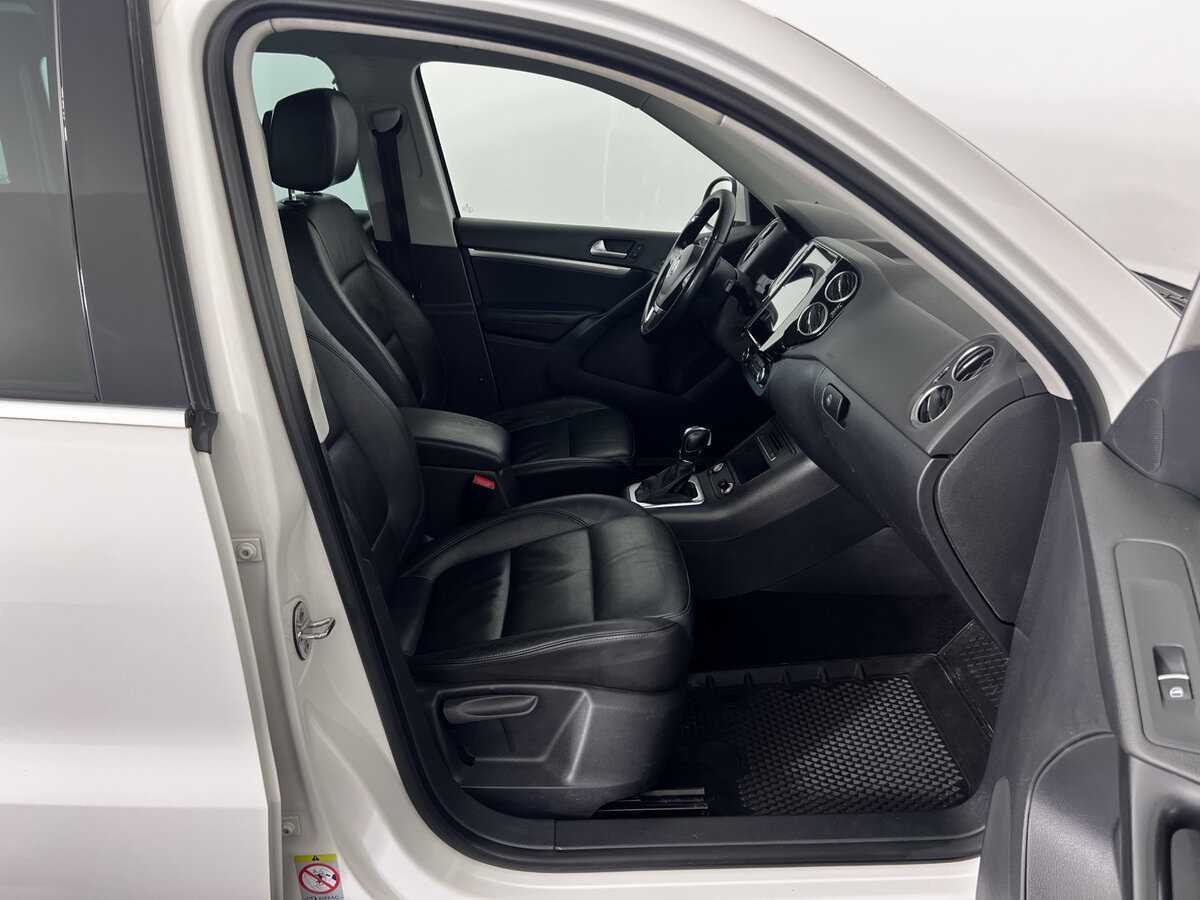 Купить Volkswagen Tiguan с пробегом. Фото: #10