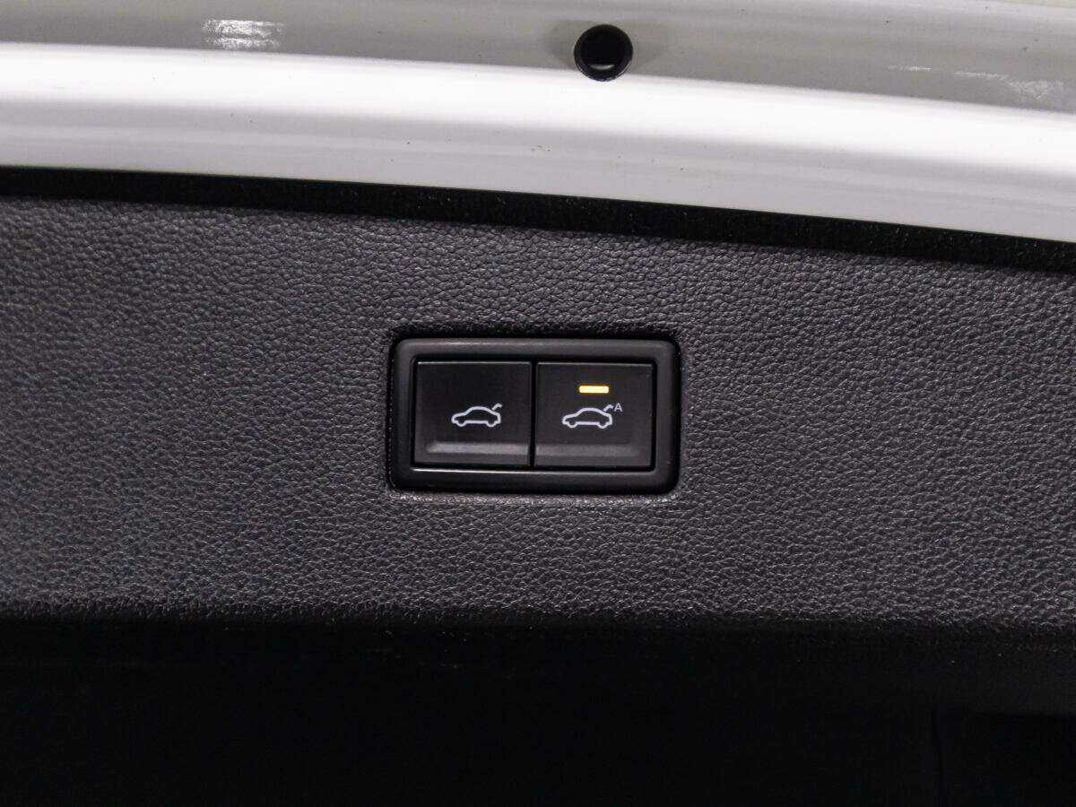 Купить Volkswagen Tiguan с пробегом. Фото: #14