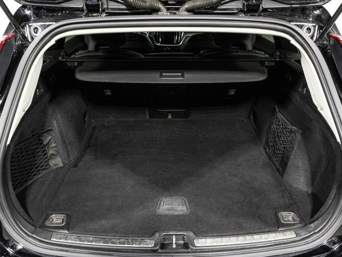 Купить Volvo V60 Cross Country с пробегом. Фото: #14