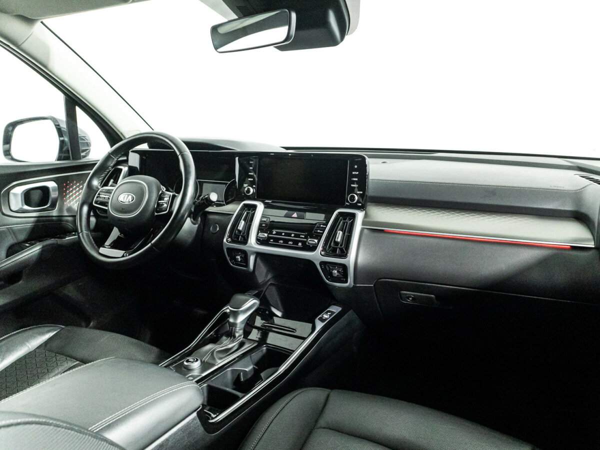Купить Kia Sorento с пробегом. Фото: #8