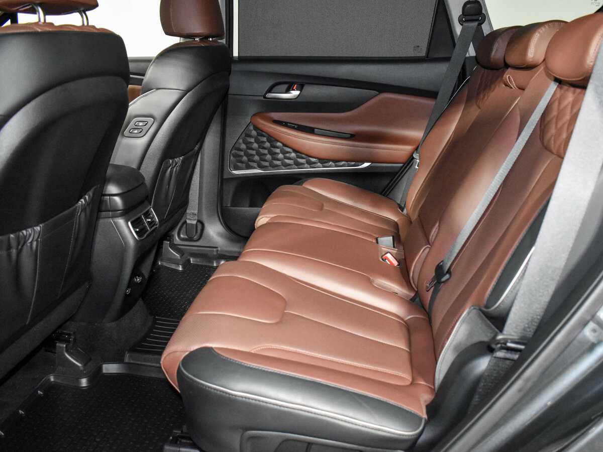 Купить Hyundai Santa Fe с пробегом. Фото: #11
