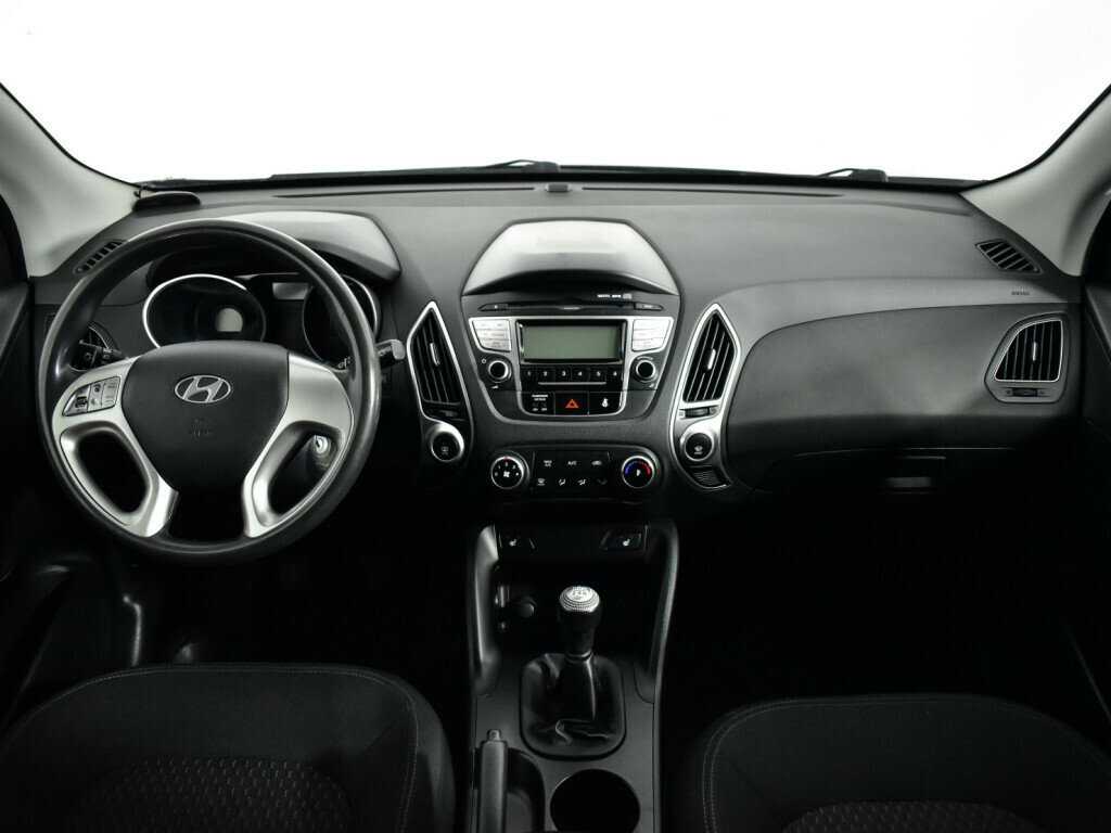 Купить Hyundai ix35 с пробегом. Фото: #11