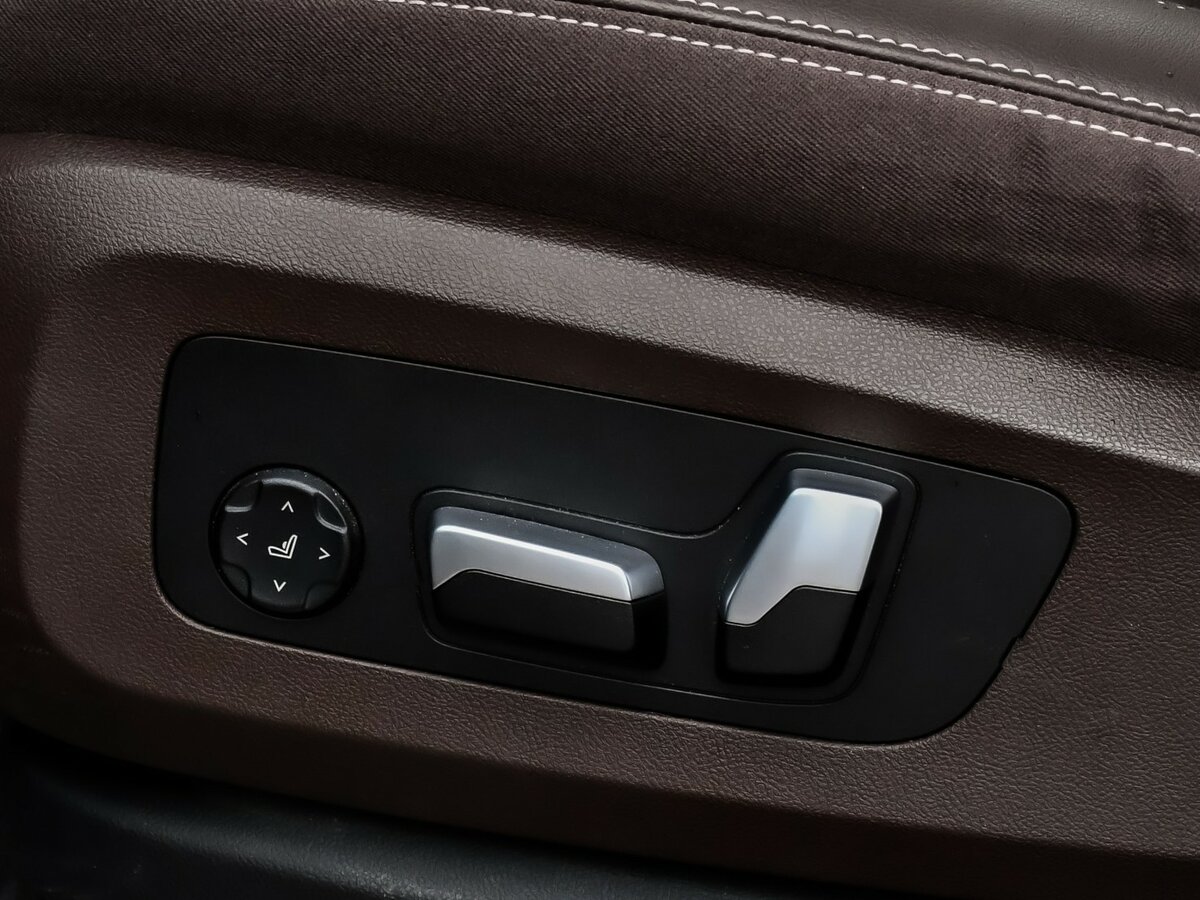 Купить BMW X5 с пробегом. Фото: #16