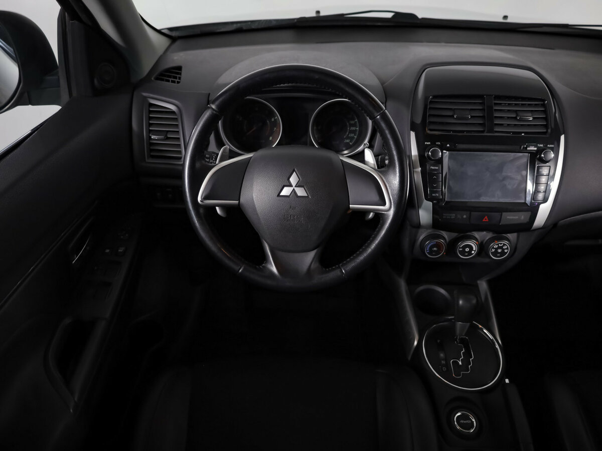 Купить Mitsubishi ASX с пробегом. Фото: #8
