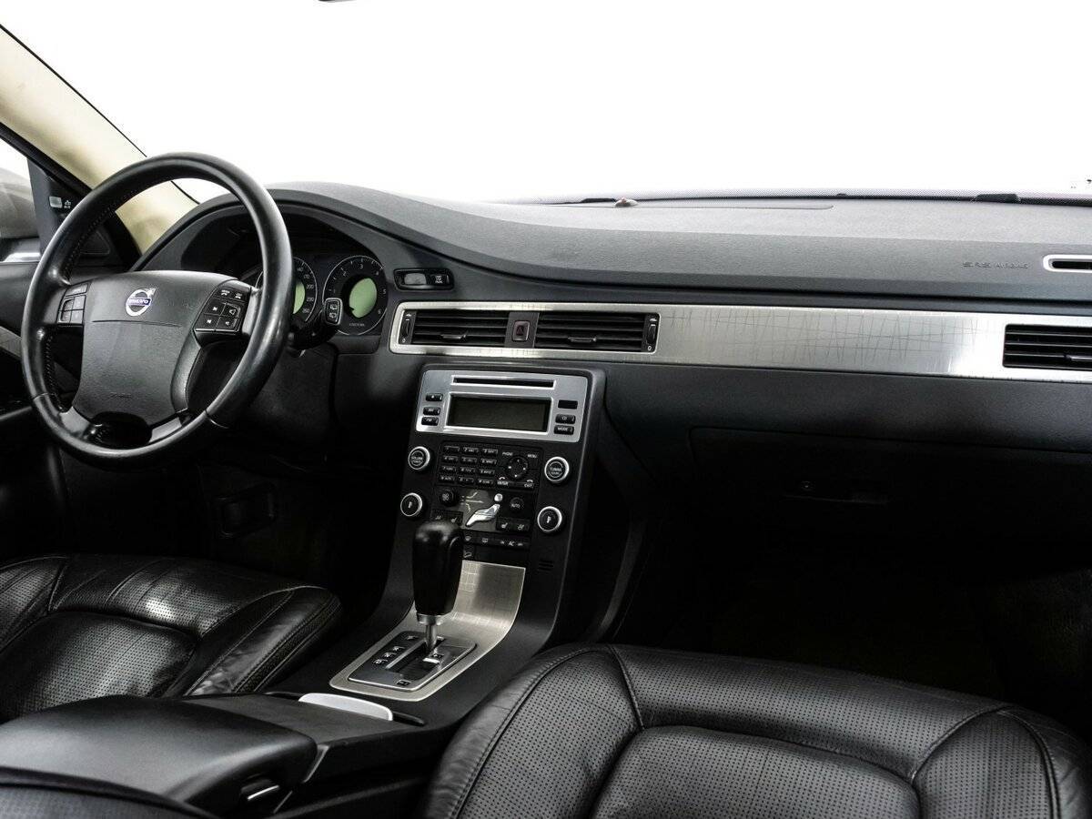 Купить Volvo XC70 с пробегом. Фото: #6